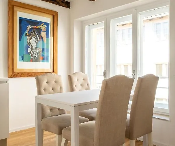 Otium Monasticum Трієст